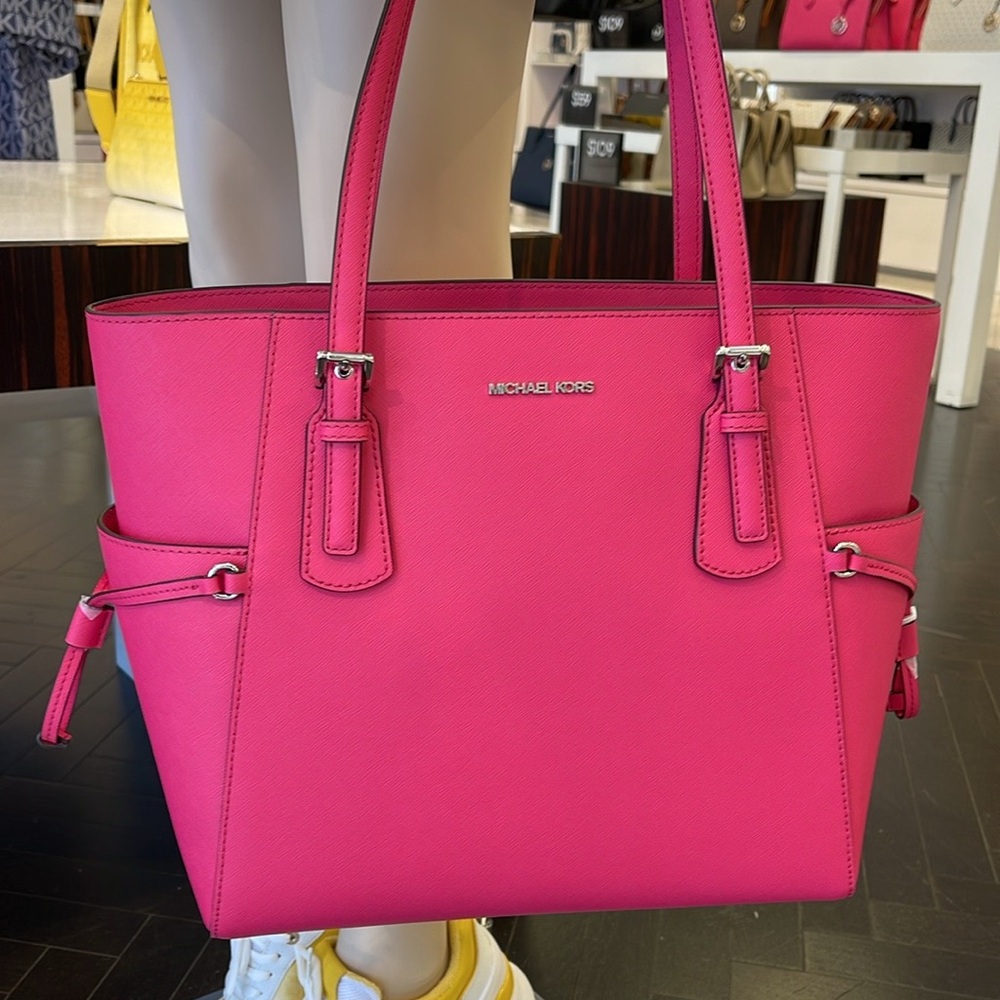 - Michael Kors Voyager Large Saffiano Leather Tote Bag
Dragonfruit 
NWT - Picture 15 of 16